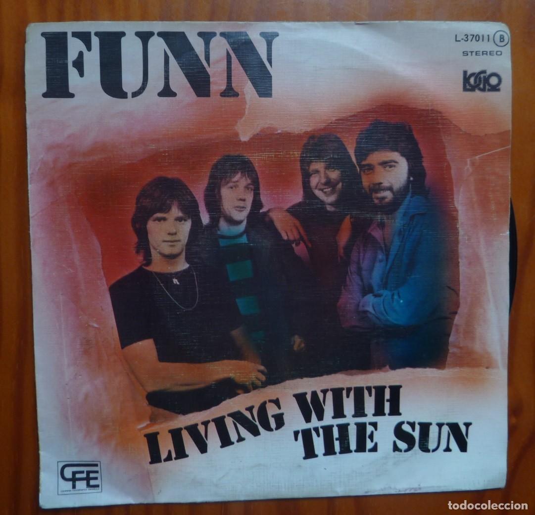 Discos de vinilo: FUNN / LIVING WITH THE SUN /1978 / SINGLE - Foto 1