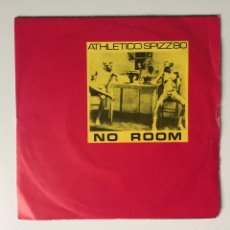 Discos de vinilo: ATHLETICO SPIZZ 80 ‎– NO ROOM / SPOCK'S MISSING , UK 1980 ROUGH TRADE