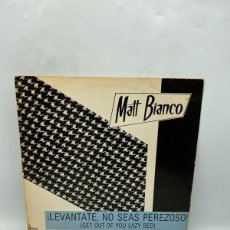 Discos de vinilo: MAXI SINGLE - MATT BIANCO - ¡LEVANTATE, NO SEAS PEREZOSO! - WEA - MADRID, 1988. Lote 396495944
