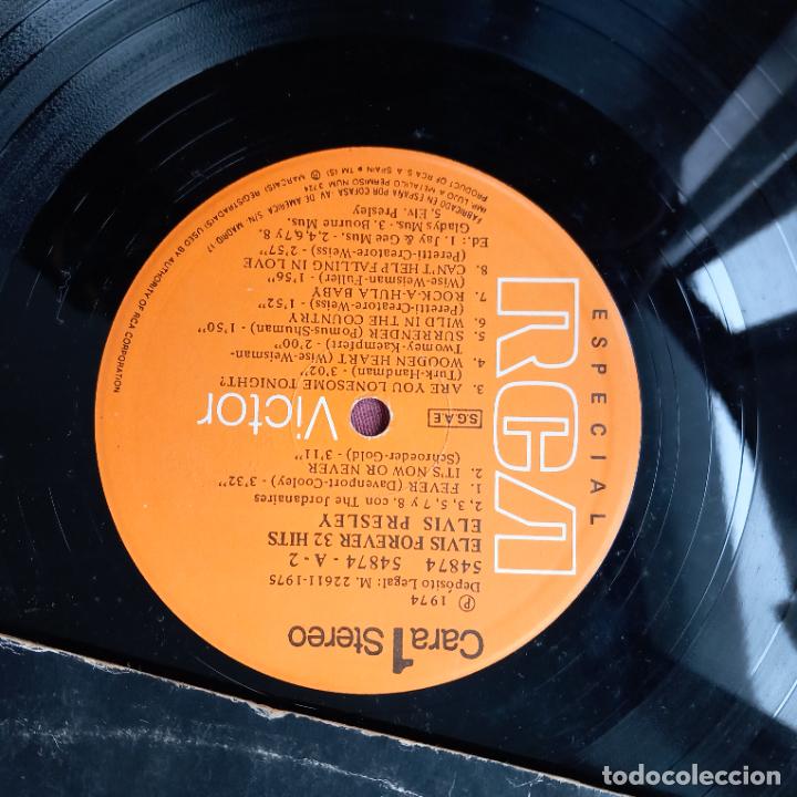 Discos de vinilo: ELVIS FOREVER 32 HITS lp SOLO 1 DISCO. - Foto 3