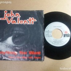 Discos de vinilo: JOHN VALENTI / ANYTHING YOU WANT / SINGLE 7 PULGADAS. Lote 397568214