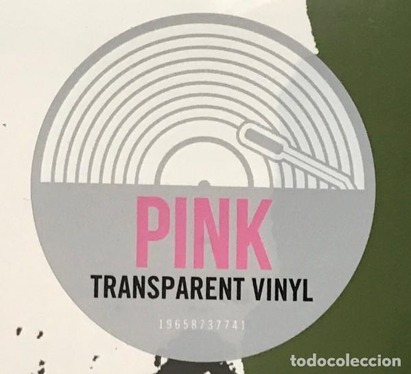Discos de vinilo: The Clash &lrm;&ndash; The Clash - LP - Vinilo ROSA TRANSPARENTE - Foto 4