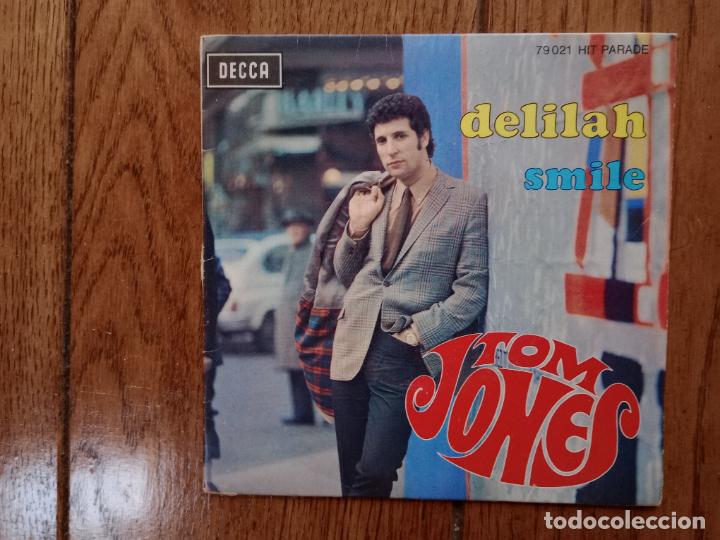 Discos de vinilo: Tom Jones - Delilah + smile - Foto 1