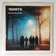 Discos de vinilo: THE SHIRTS – OUT ON THE ROPES / MAYBE, MAYBE NOT , UK 1979 HARVEST