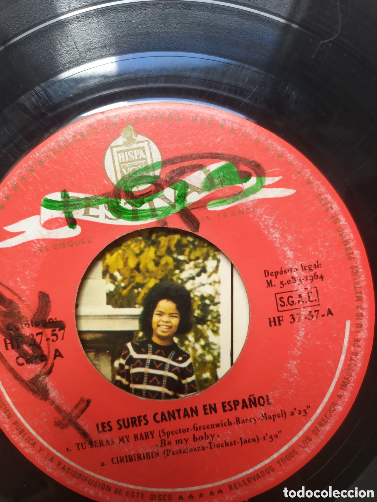 Discos de vinilo: Ep Les Surfs..! Cantan en Espa&ntilde;ol - Foto 3