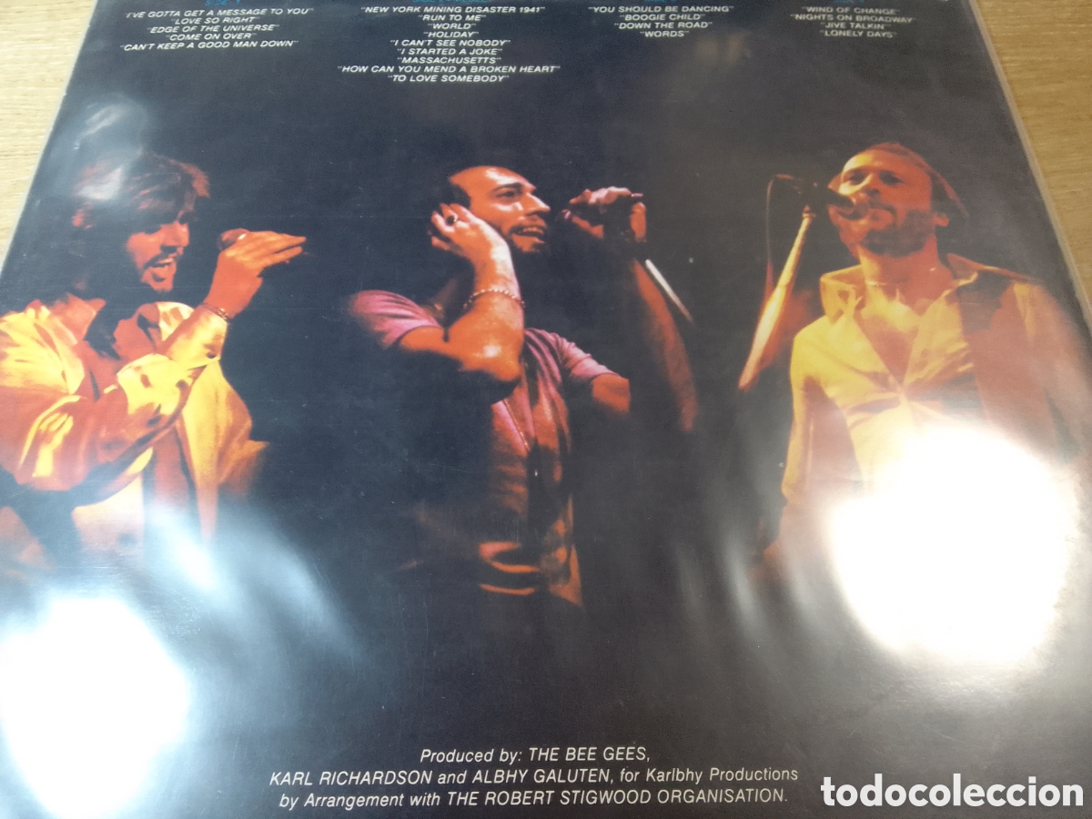 Discos de vinilo: BEE GEES LIVE DOBLE LP - Foto 2