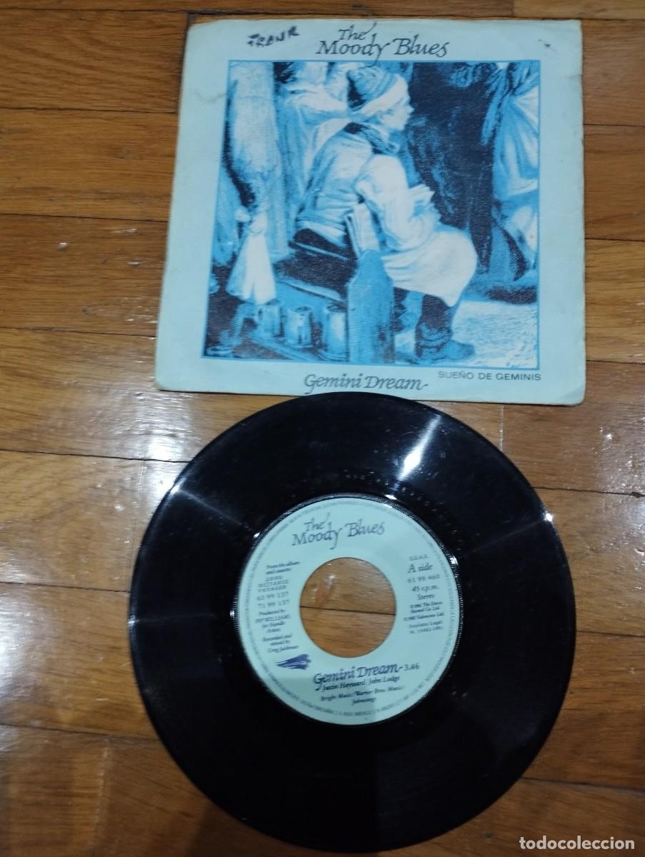 Discos de vinilo: THE MOODY BLUES - GEMINI DREAM - SINGLE 1981 - Foto 1