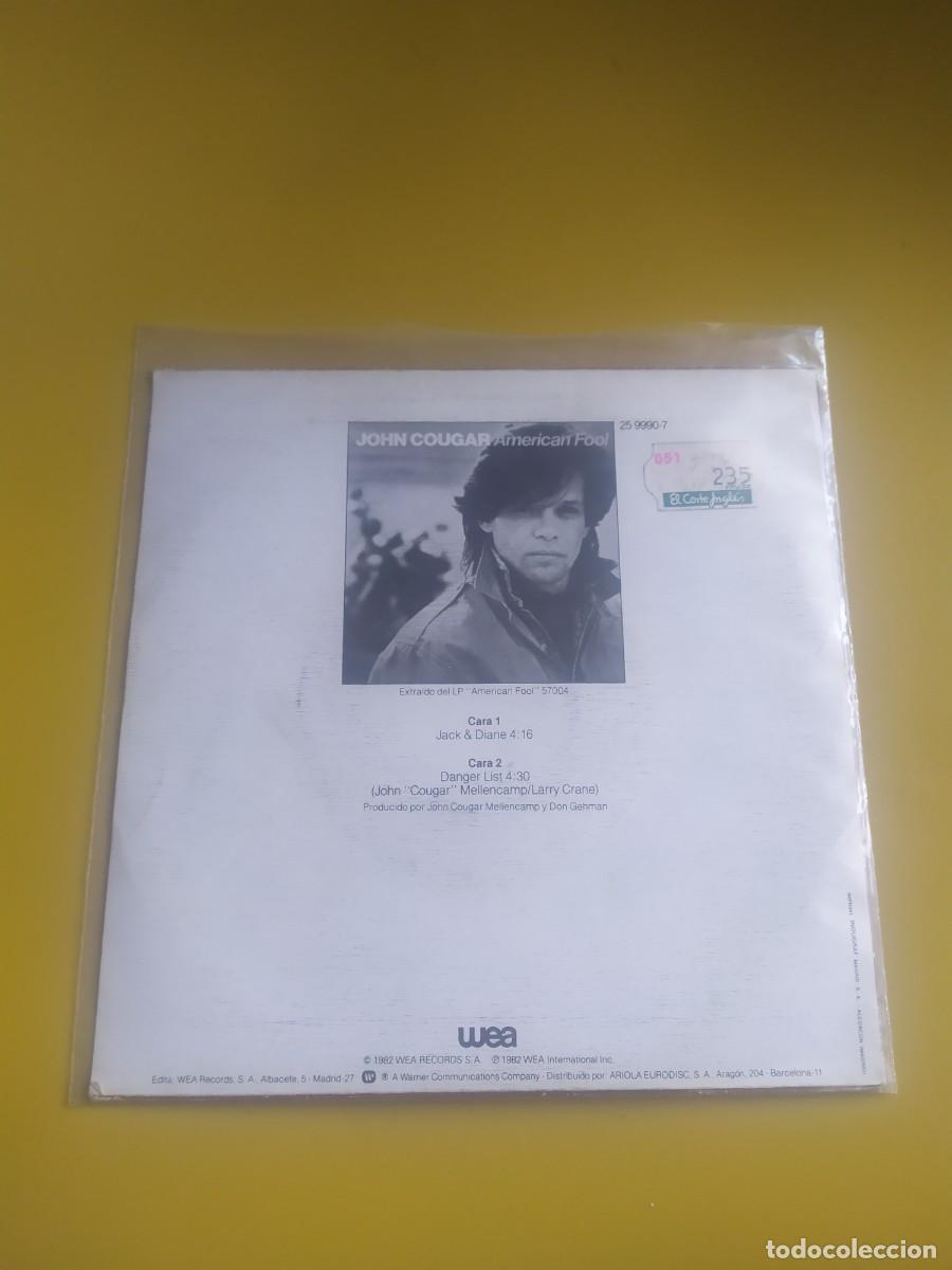 Discos de vinilo: John Cougar - Jack and Diane / Danger list 1982 - Foto 2