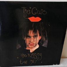Discos de vinilo: THE CURE - THE KISSING TOUR 1987 NOT ON LABEL UNOFFICIAL 2 LP´S - 1988. Lote 401327704