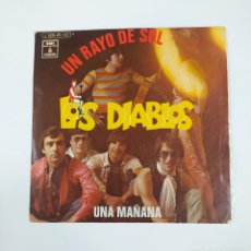 Discos de vinilo: LAS DIABLOS - UN RAYO DE SOL / UNA MAÑANA - SINGLE. TDKSG. Lote 401590324