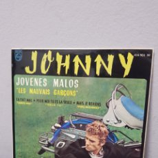 Discos de vinilo: EP JOHNNY HALLYDAY JOVENES MALOS AÑO 1964. Lote 401751144