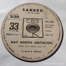Discos de vinilo: SANDRO HAY MUCHA AGITACION SIMPLE VINILO ETIQUETA BLANCA. Lote 401943274