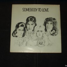 Discos de vinilo: QUEEN SINGLE SOMEBODY TO LOVE. Lote 401986429
