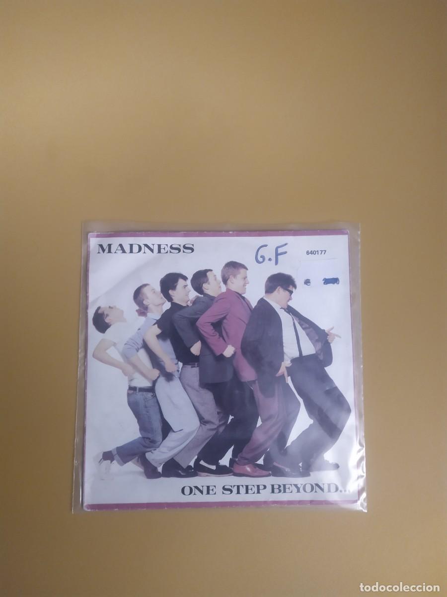 Discos de vinilo: Madness - One step beyond... / Mistakes 1979 - Foto 1
