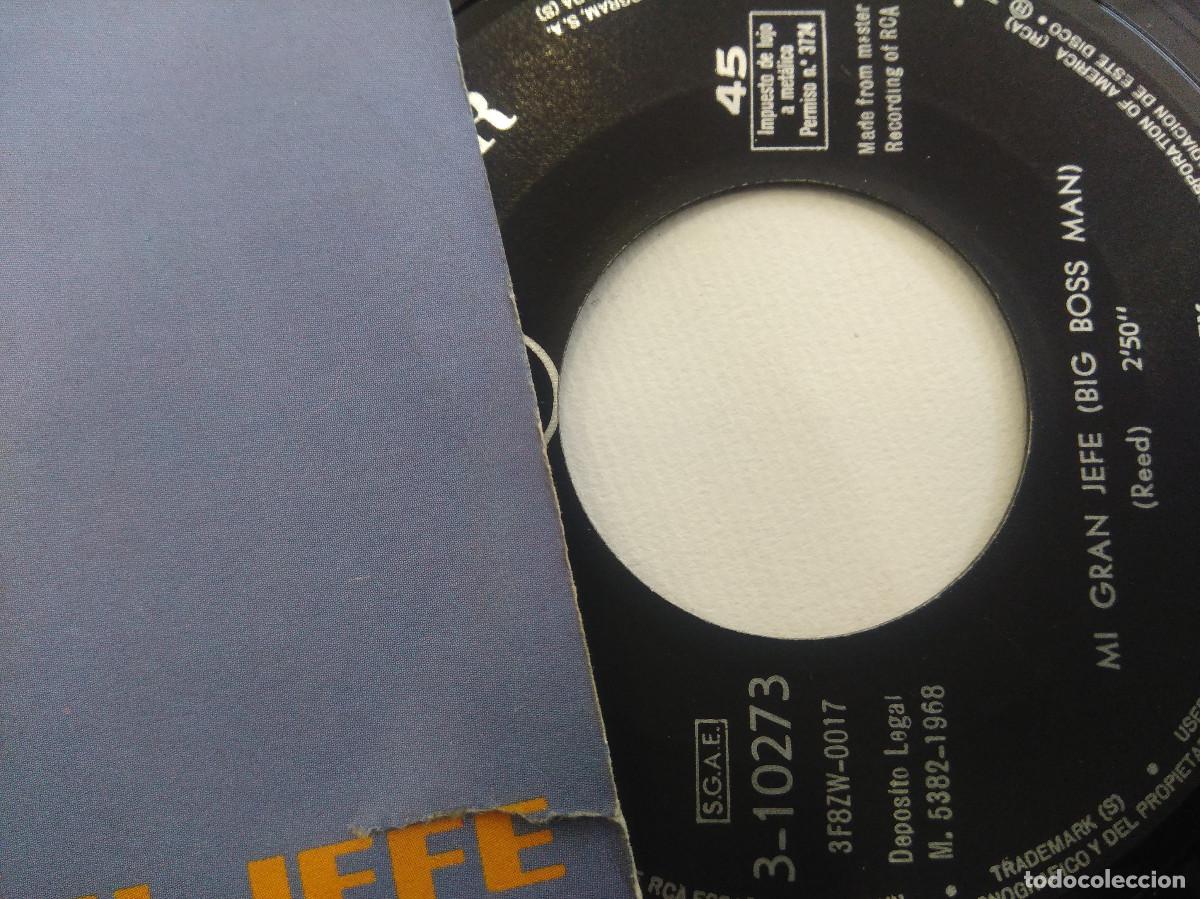 Discos de vinilo: ELVIS PRESLEY/MI GRAN JEFE/SINGLE. - Foto 2