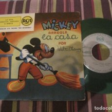 Discos de vinilo: SINGLE + CUENTO MICKEY ARREGLA LA CASA RCA 40013 DISNEY VINILO VERDE. Lote 403179869