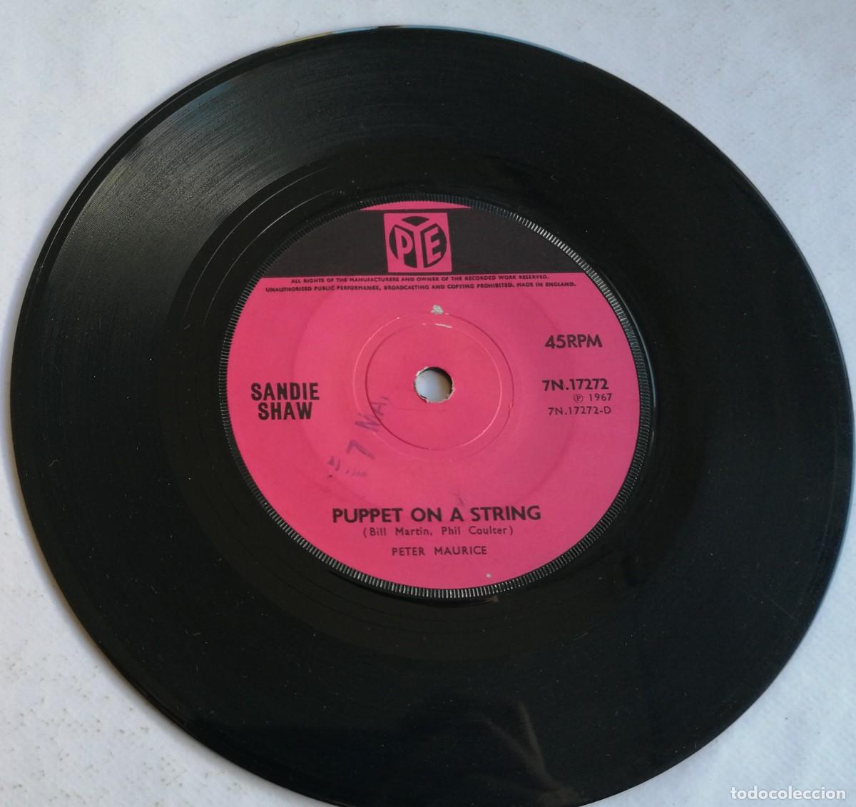 Discos de vinilo: Sandie Shaw, Puppet On A String, Pye Records 7N.17272, UK - Foto 4
