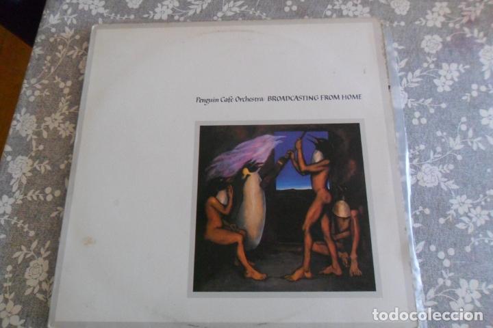 Discos de vinilo: PENGUIN CAFE ORCHESTRA - BROADCASTING FROM HOME 1984 - Foto 1