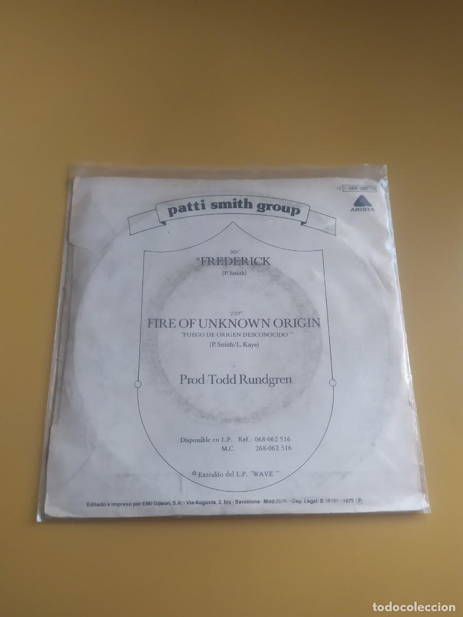 Discos de vinilo: Patti Smith Group - Frederick / Fire of unknown origin 1979 - Foto 2