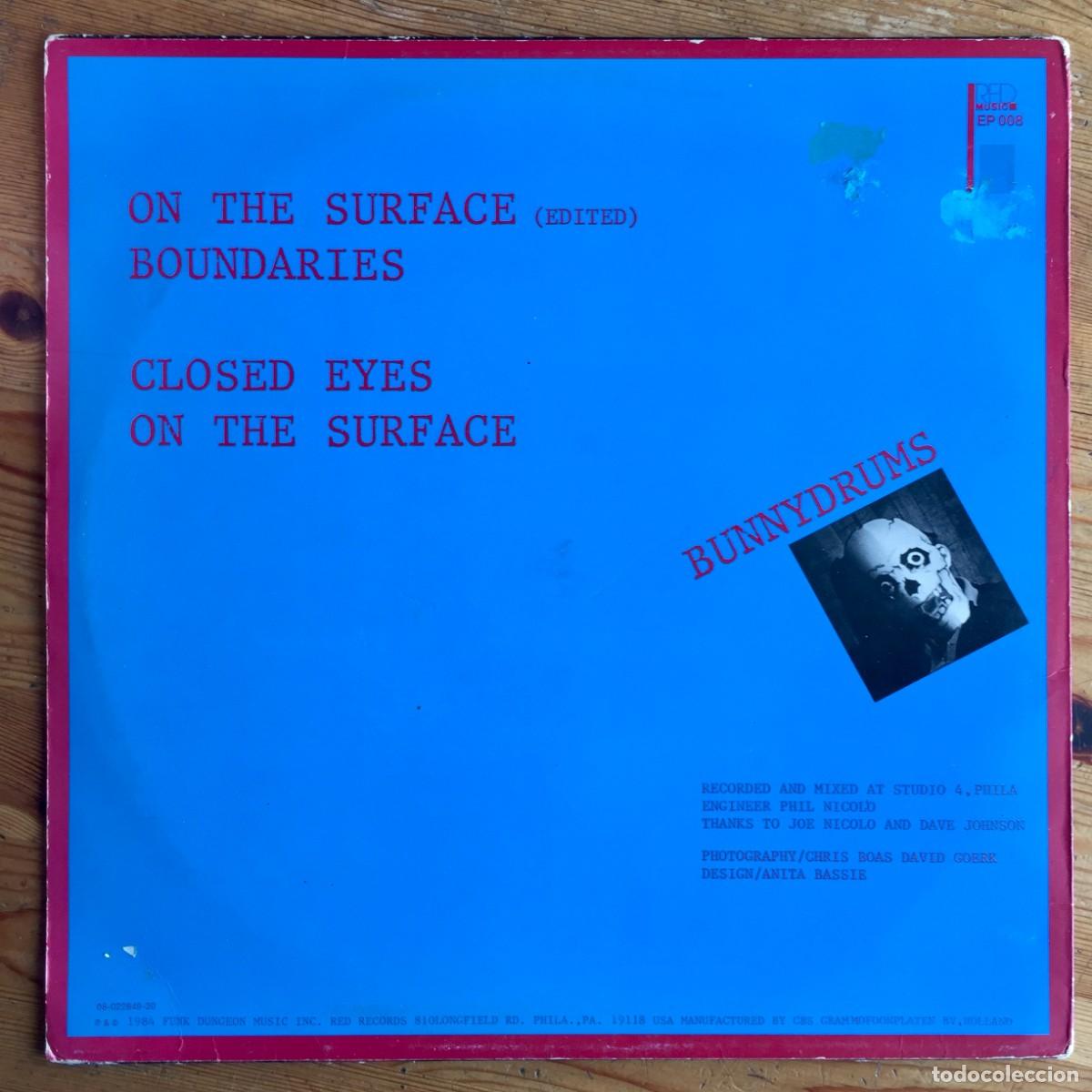 Discos de vinilo: BUNNYDRUMS : ON THE SURFACE [RED - NDL 1984] 12&rdquo; - Foto 2