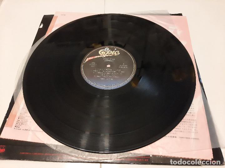 Discos de vinilo: LOVERBOY -KEEP IT UP- (1983) LP DISCO VINILO - Foto 4