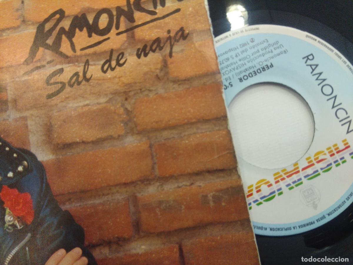 Discos de vinilo: RAMONCIN/SAL DE NAJA/SINGLE. - Foto 2