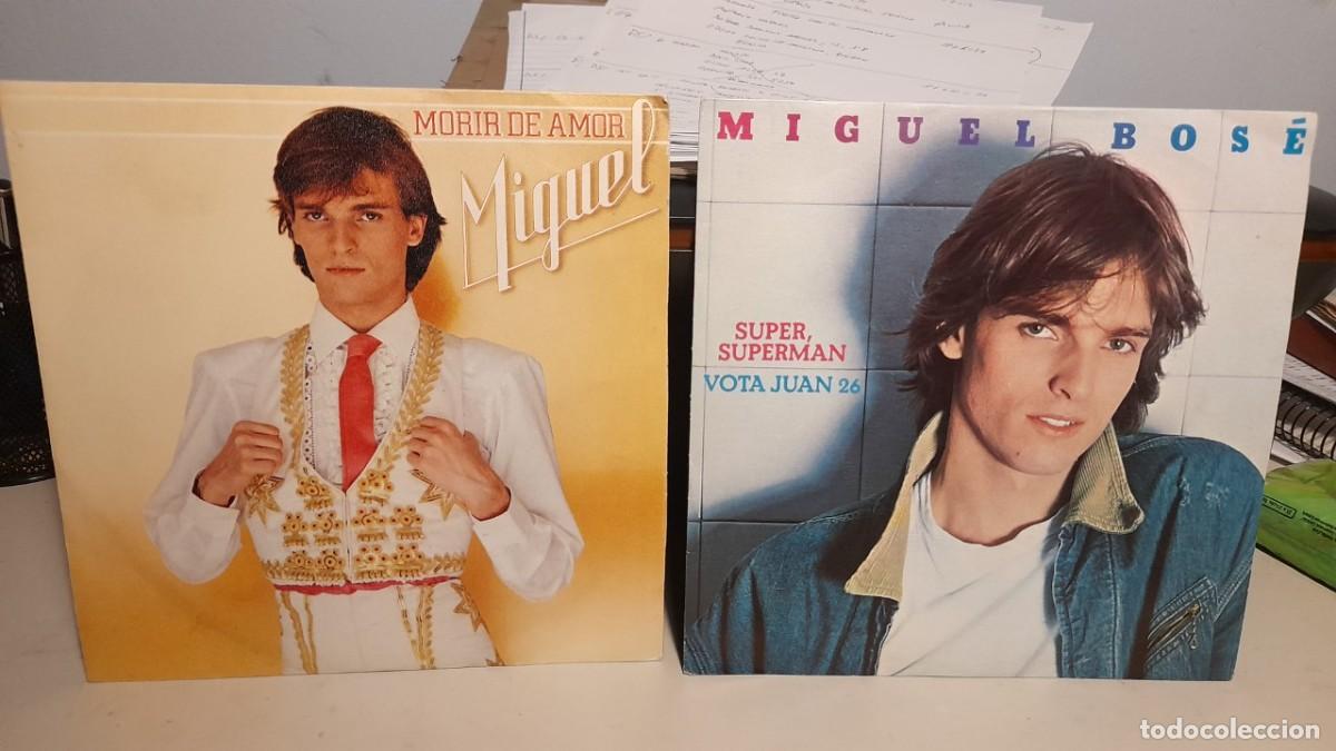 Dischi in vinile: 2 SINGLES DE MIGUEL BOSE : MORIR DE AMOR + SUPER SUPERMAN ( NUEVOS )