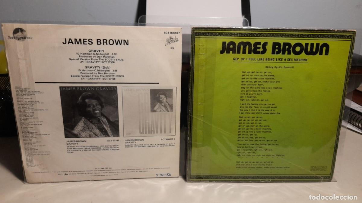 Discos de vinilo: 2 SINGLES DE JAMES BROWN : GRAVITY + SEX MACHINE - Foto 2