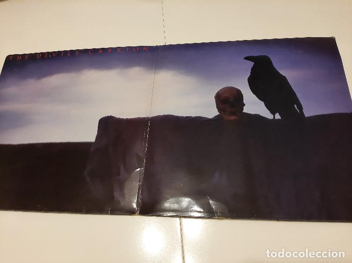 Discos de vinilo: RAVEN -THE DEVILS CARRION- (1985) 2 X LP DISCO VINILO - Foto 2