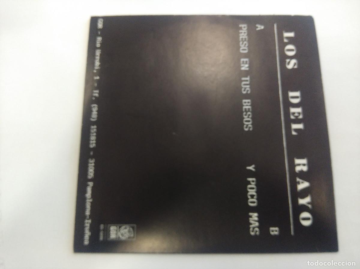 Discos de vinilo: LOS DEL RAYO/PRESO EN TUS BESOS/SINGLE. - Foto 3