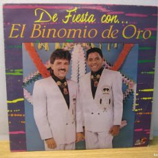 Discos de vinilo: DE FIESTA CON... EL BINOMIO DE ORO. DISCO VINILO. DISCOGRAFIA COSTEÑO 1990