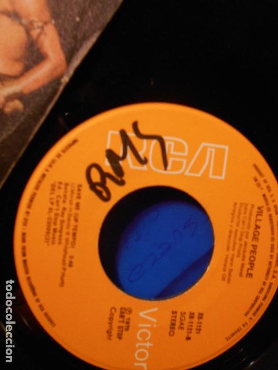 Discos de vinilo: VILLAGE PEOPLE - SLEAZY / SAVE ME - Foto 2