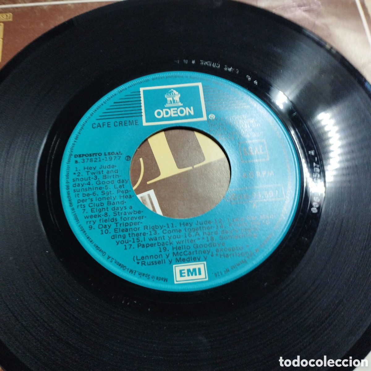 Discos de vinilo: Single 7 Caf&eacute; creme 1977 &eacute;xitos de los beatles a ritmo de disco. - Foto 4