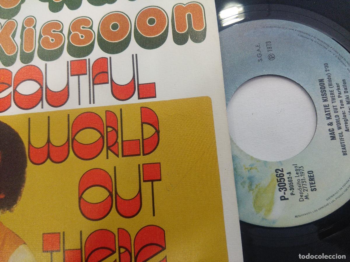 Discos de vinilo: MAC & KATIE KISSOON/BEAUTIFUL WORLD OUT THERE/SINGLE. - Foto 2