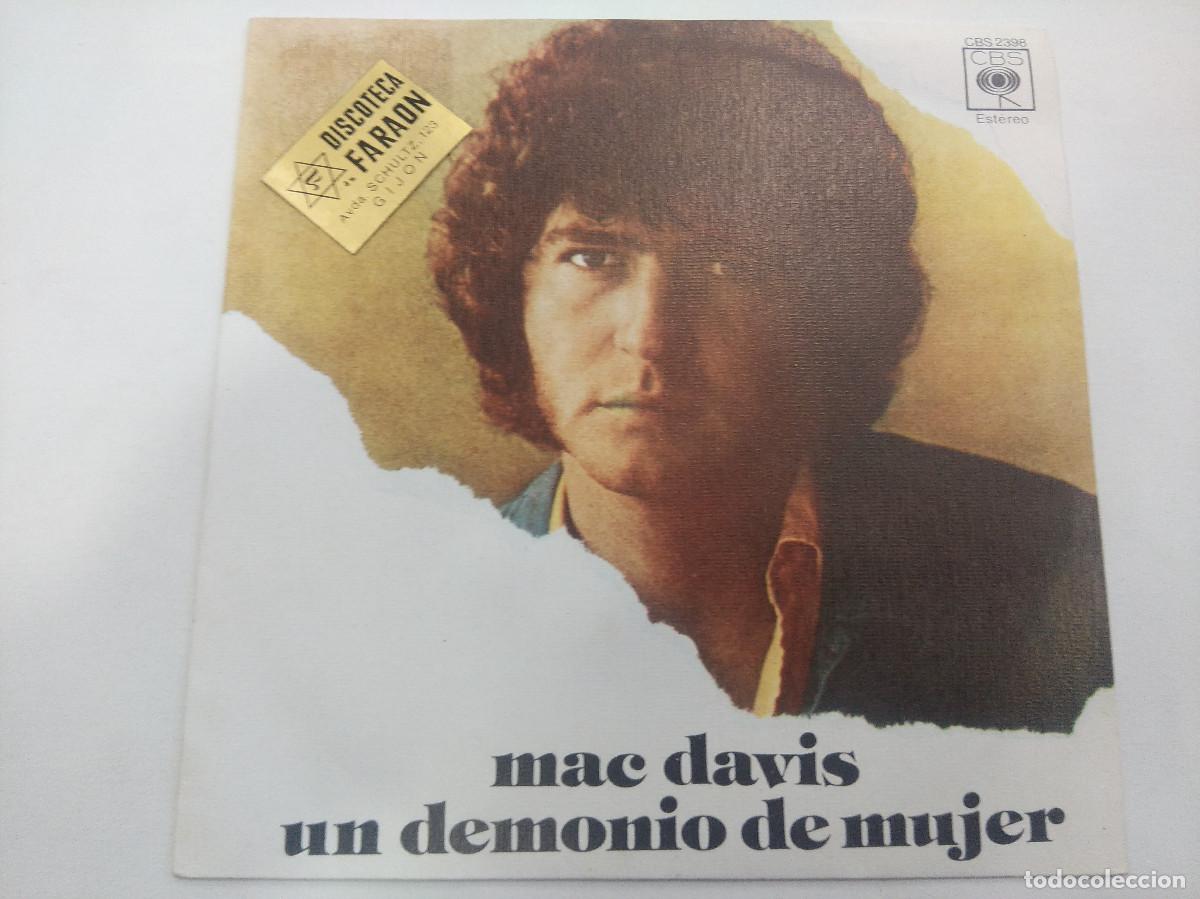 Discos de vinilo: MAC DAVIS/UN DEMONIO DE MUJER/SINGLE. - Foto 1