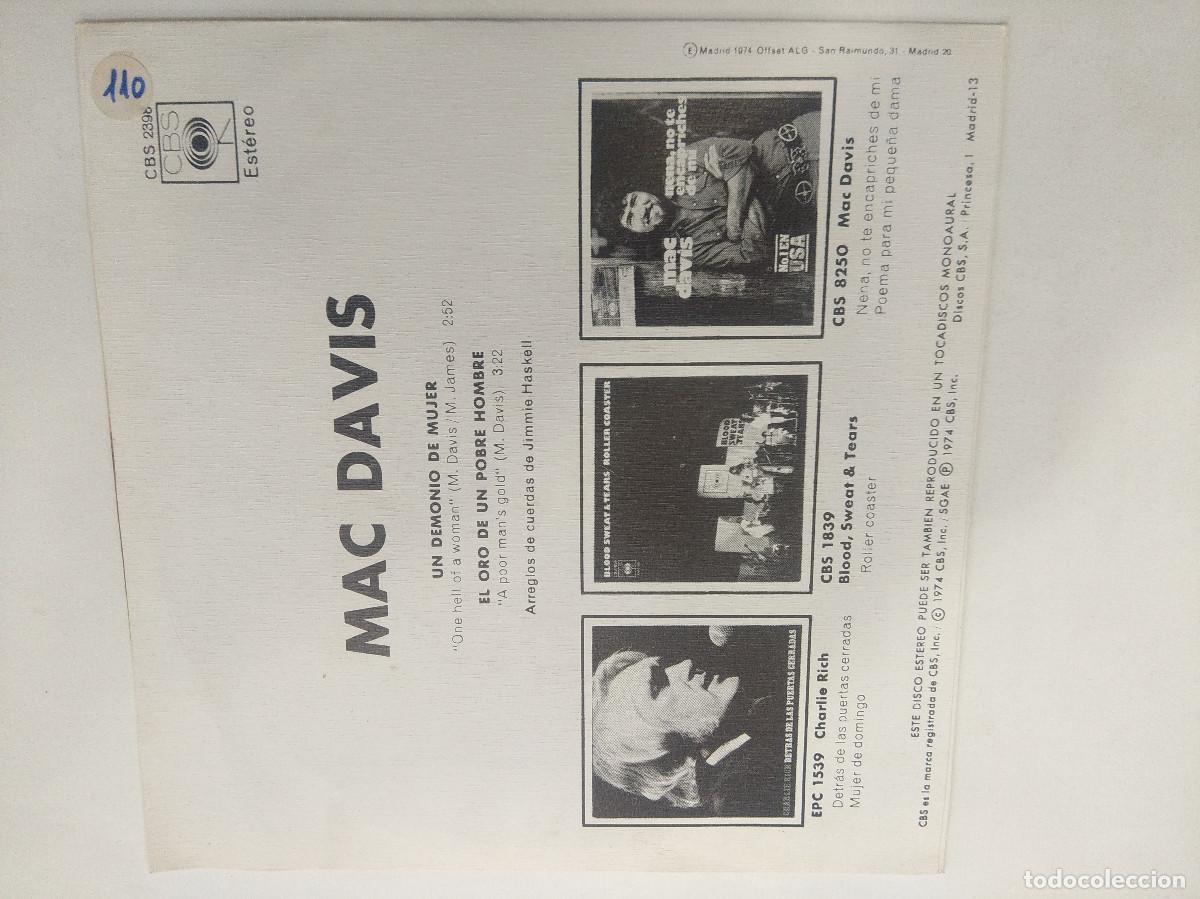 Discos de vinilo: MAC DAVIS/UN DEMONIO DE MUJER/SINGLE. - Foto 3