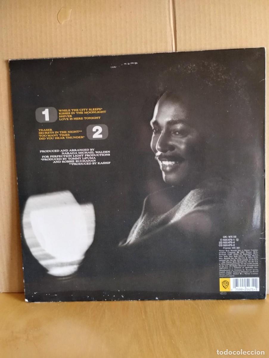 Discos de vinilo: GEORGE BENSON ---- WHILE THE CITY SLEEPS ... - Foto 2