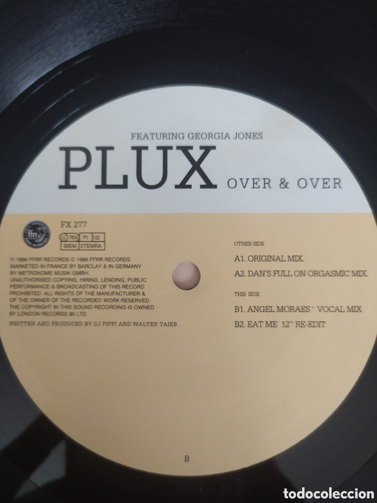 Discos de vinilo: Maxi single Plux&nbsp;Featuring&nbsp;Georgia Jones.&nbsp;Over & Over - Foto 4