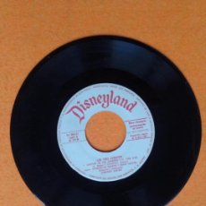 Discos de vinilo: LOS TRES CERDITOS . DISNEYLAND 1967, REF. HL 084-01 - 3. WALT DISNEY PRESENTA.- EP