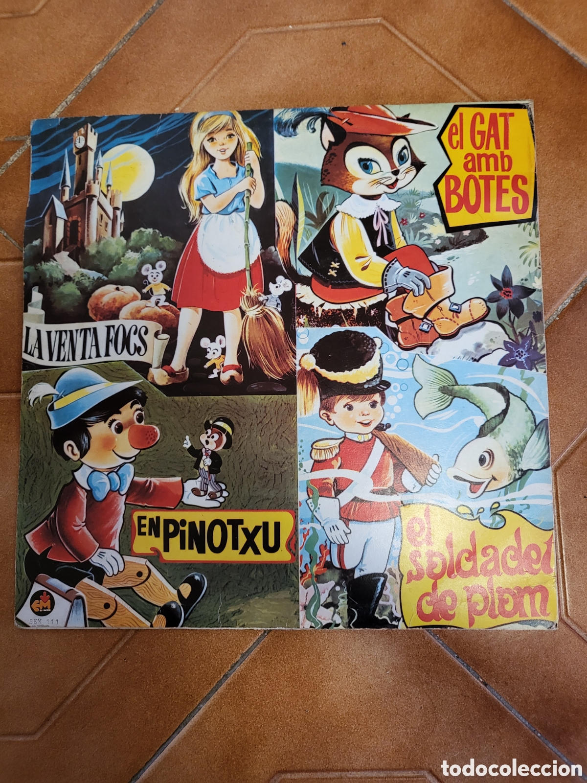 Discos de vinilo: CONTES INFANTILS - EN PINOTXU / EL SOLDADET DE PLOM / LA VENTA FOCS / EL GAT AMB BOTES - LP 1982
