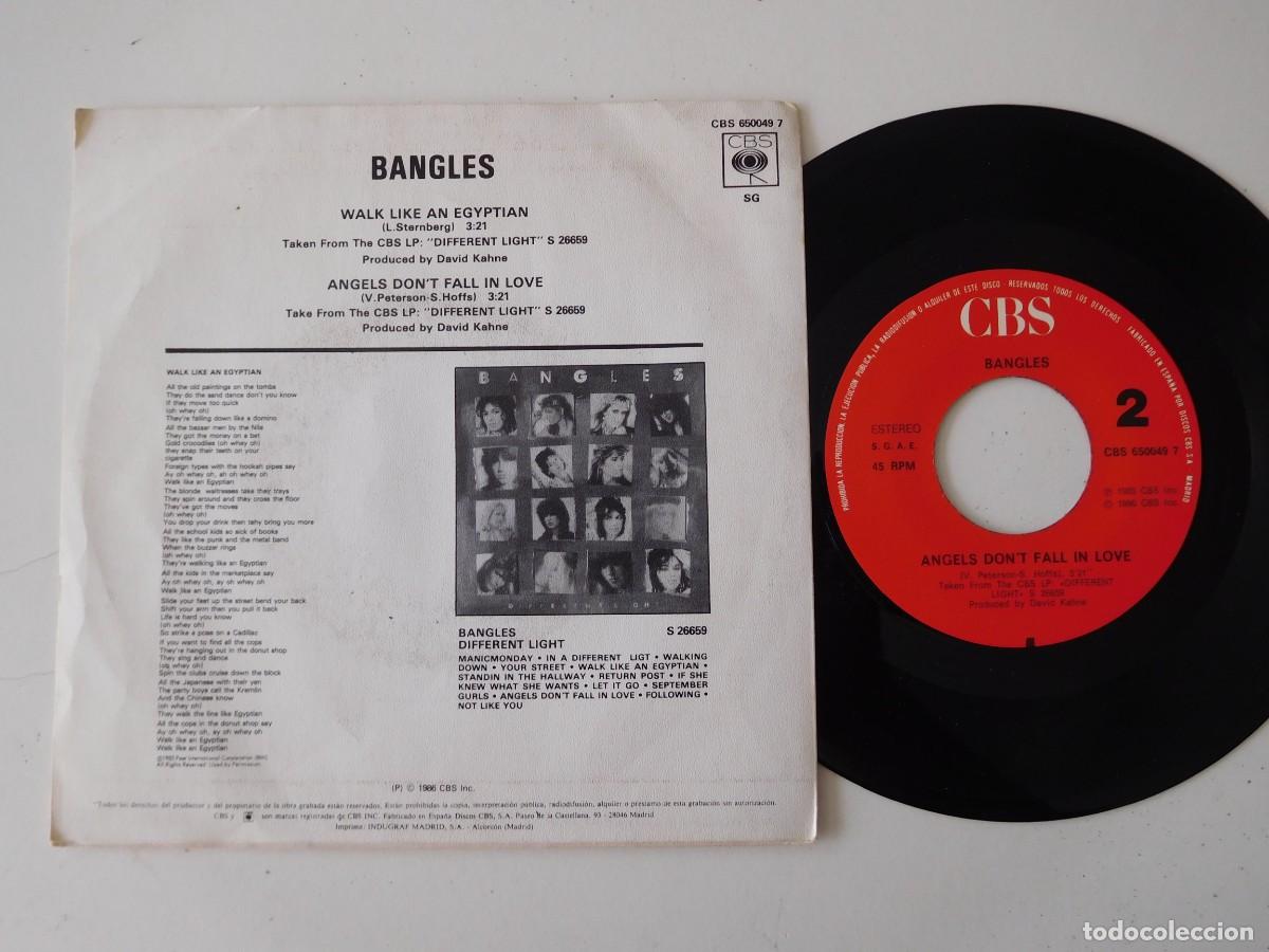 Discos de vinilo: Bangles 7 Single Walk like an egyptian. Edici&oacute;n espa&ntilde;ola - Foto 2