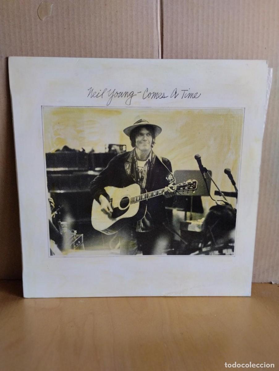 Discos de vinilo: NEIL YOUNG --- COMES A TIME - Foto 1
