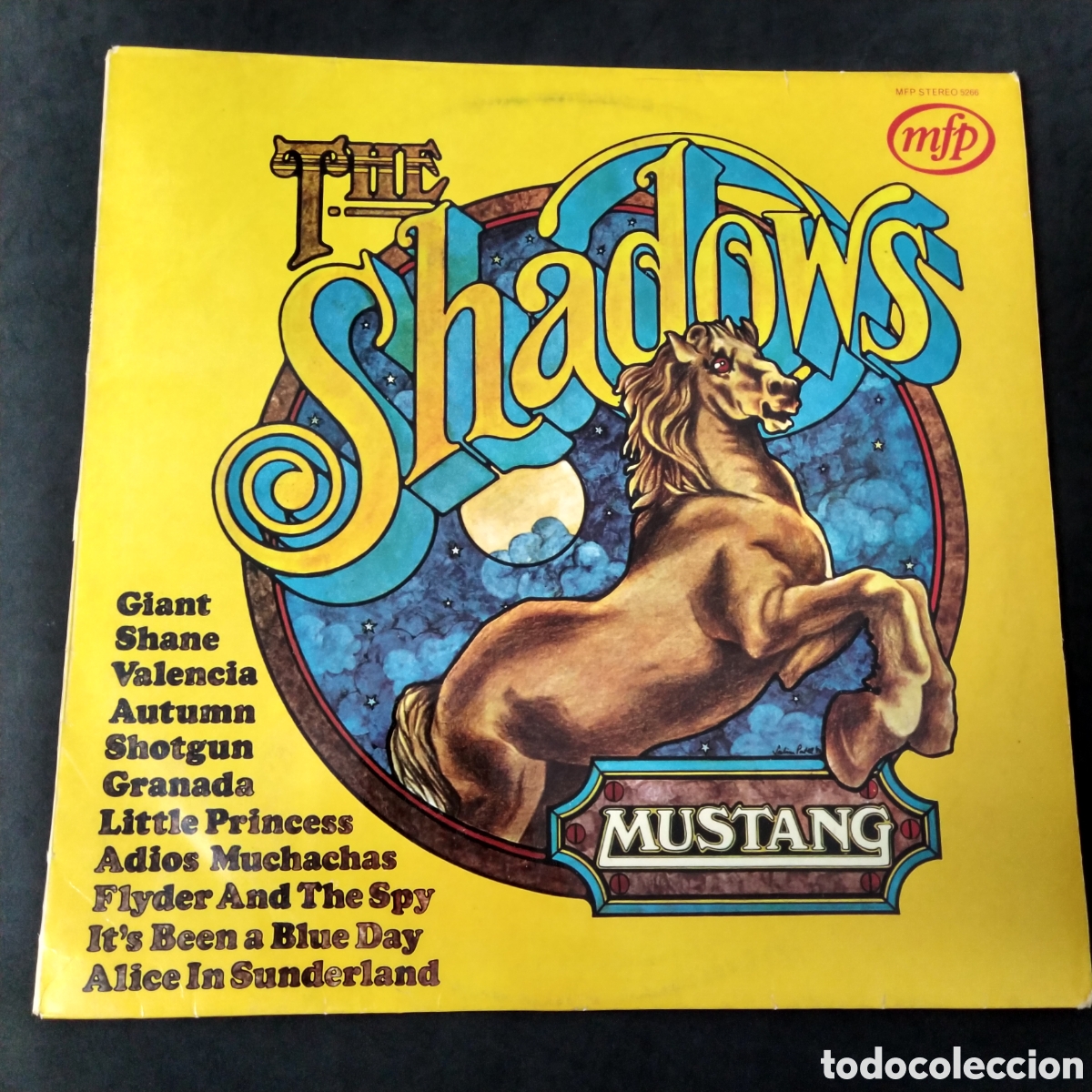 Discos de vinilo: THE SHADOWS - MUSTANG - LP - 1972 - Foto 1