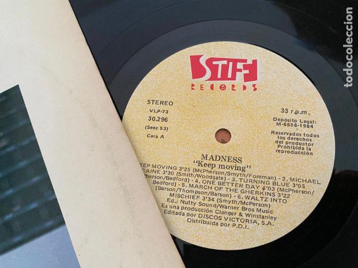 Discos de vinilo: MADNESS (KEEP MOVING) LP ESPA&Ntilde;A 1984 (B-37) - Foto 2