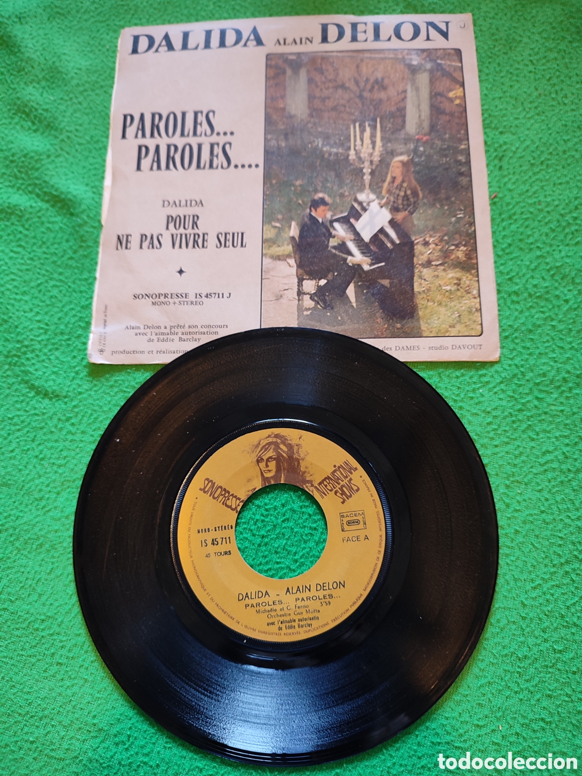 Discos de vinilo: Dalida Alain Delon -Parole .. Paroles.. - Foto 2