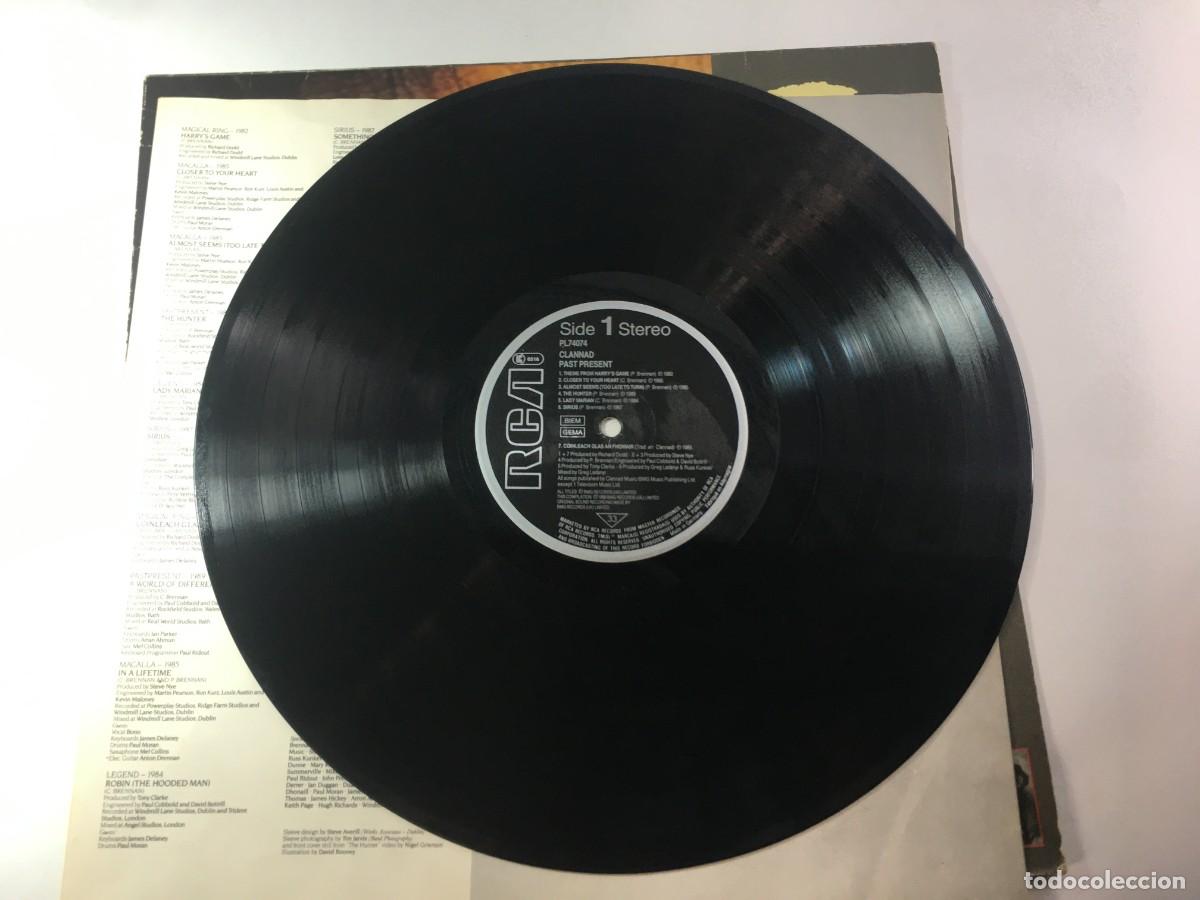 Discos de vinilo: CLANNAD - PAST PRESENT - LP VINILO - RCA 1987 GERMANY - Foto 3