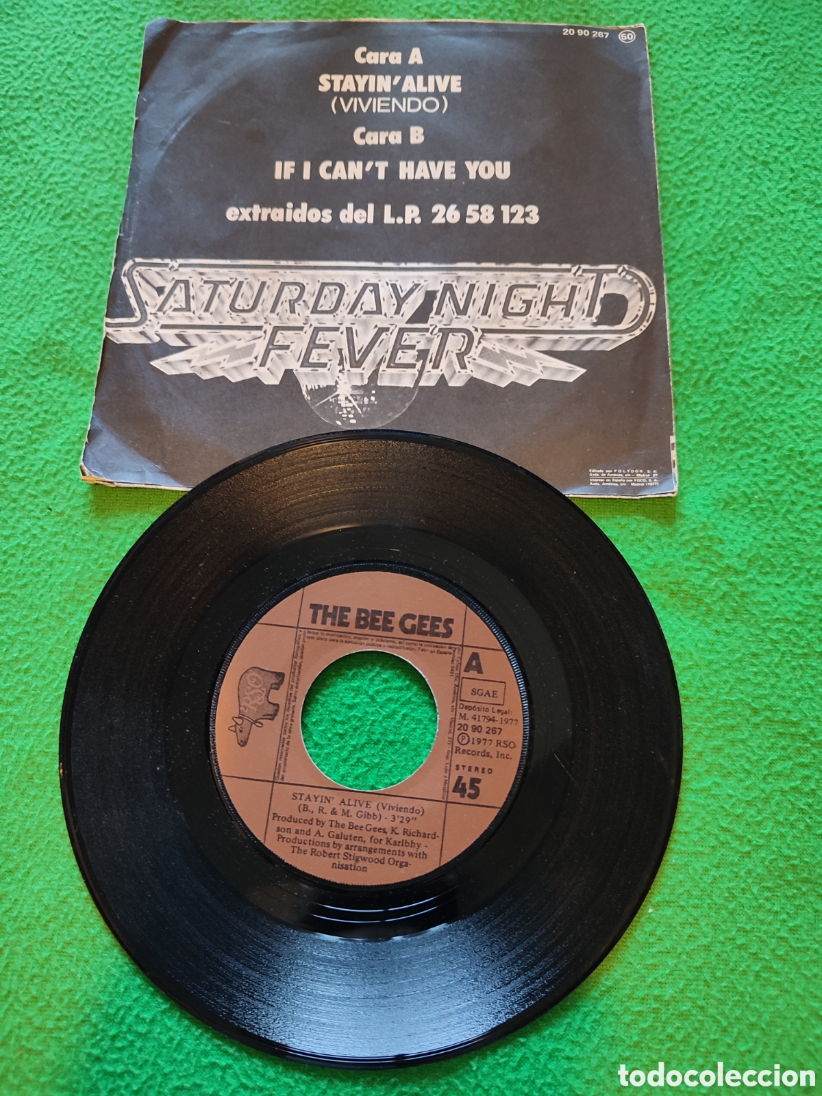 Discos de vinilo: Bee Gees - Stayin alive - Foto 2