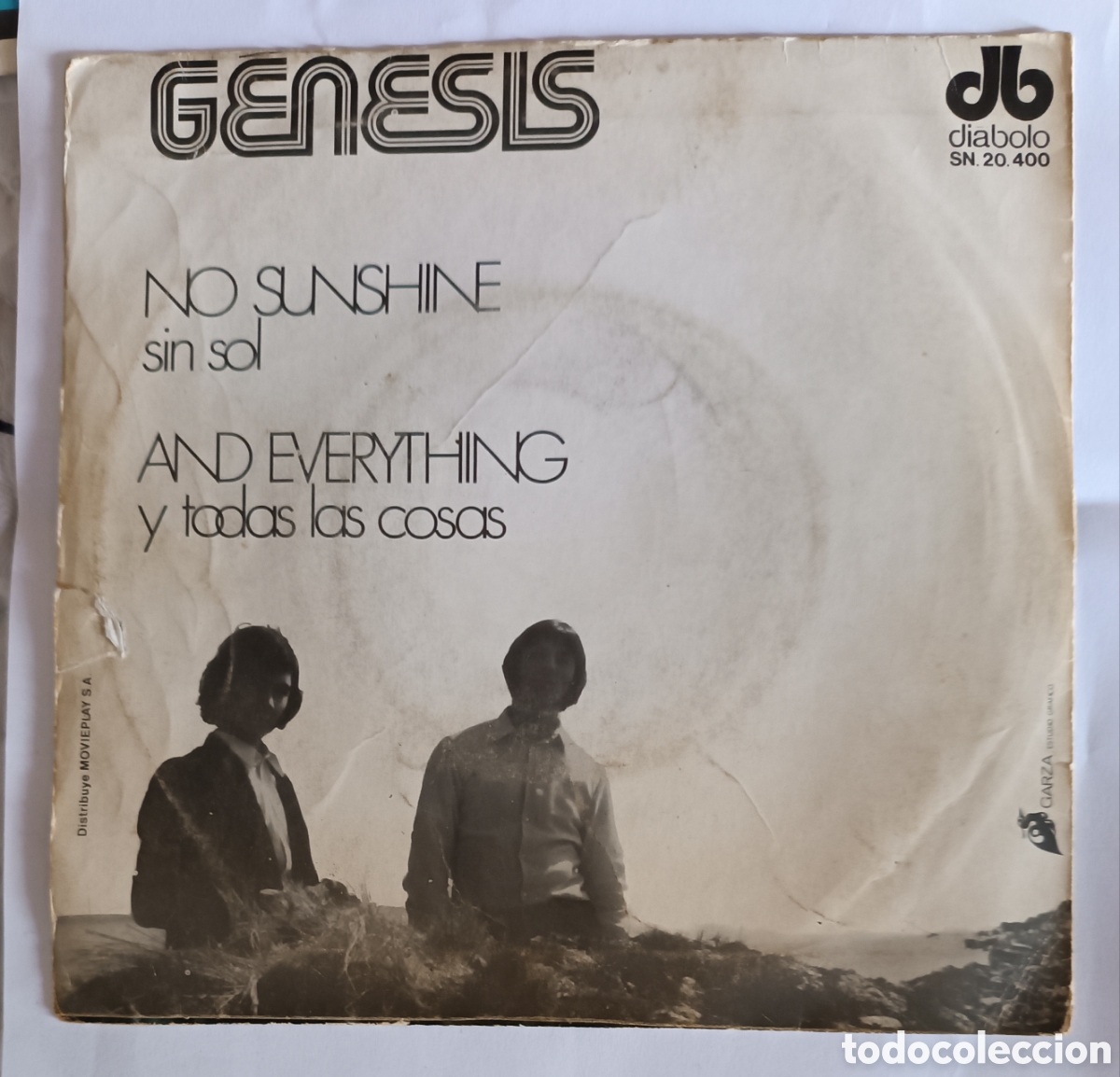 Discos de vinilo: GENESIS - NO SUNSHINE ( SIN SOL ) / AND EVERYTHING 7&rdquo; SINGLE - Foto 2