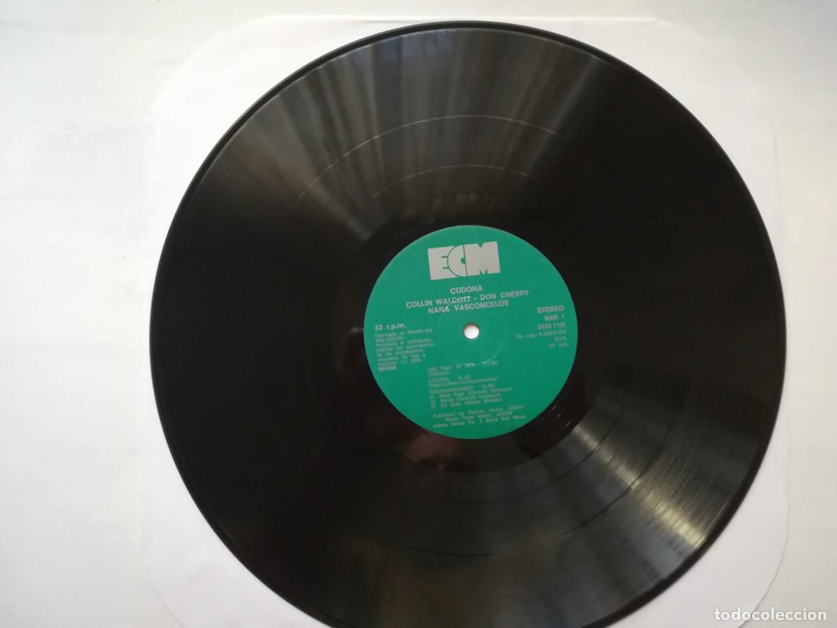 Discos de vinilo: Codona. Collin Walcott, Don Cherry, Nana Vasconcelos. LP - Foto 3