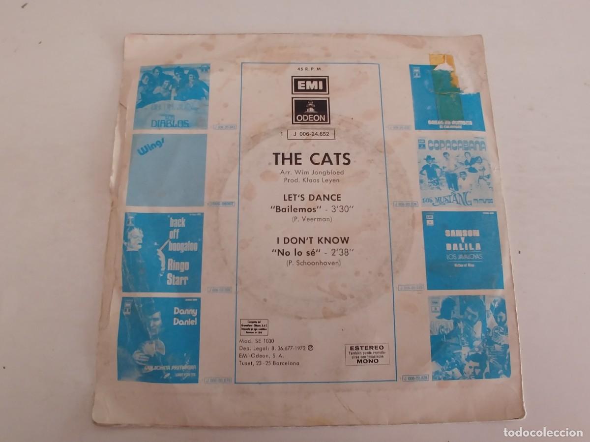 Discos de vinilo: THE CATS-SINGLE LET&acute;S DANCE - Foto 2